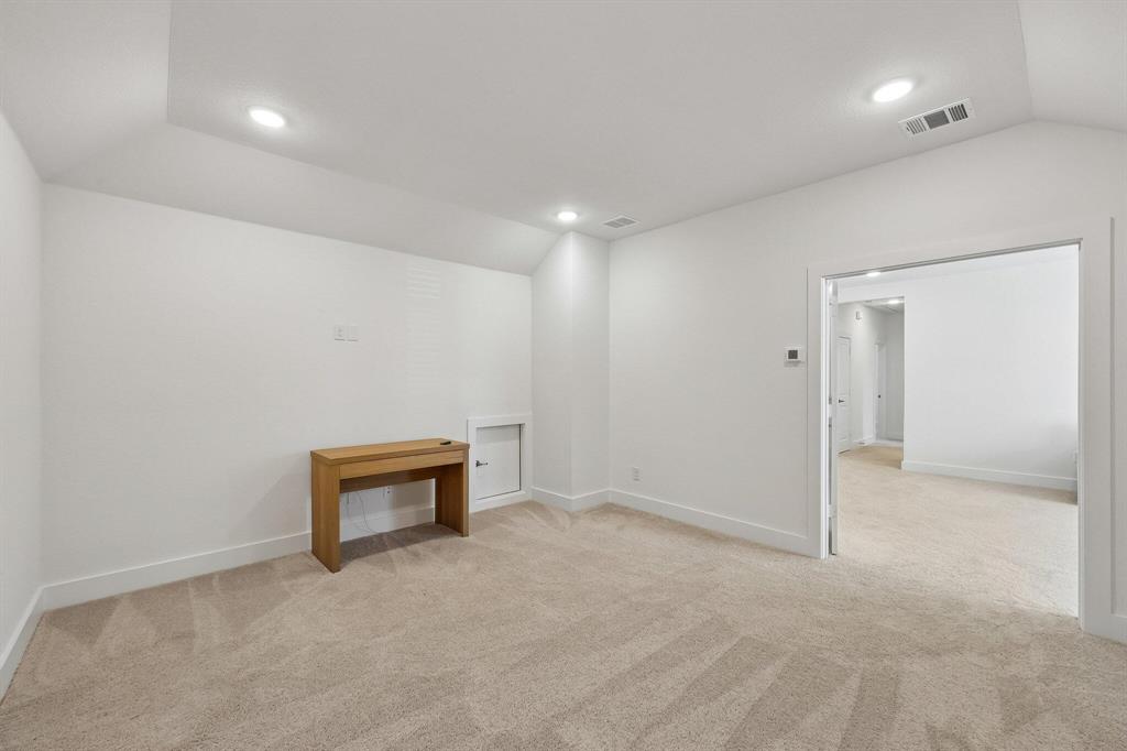 3912 Slate Street Property Photo 18