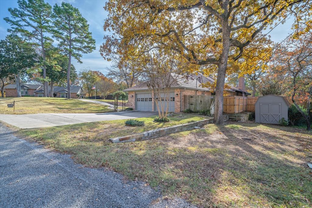 318 Crestview Lane Property Photo 7