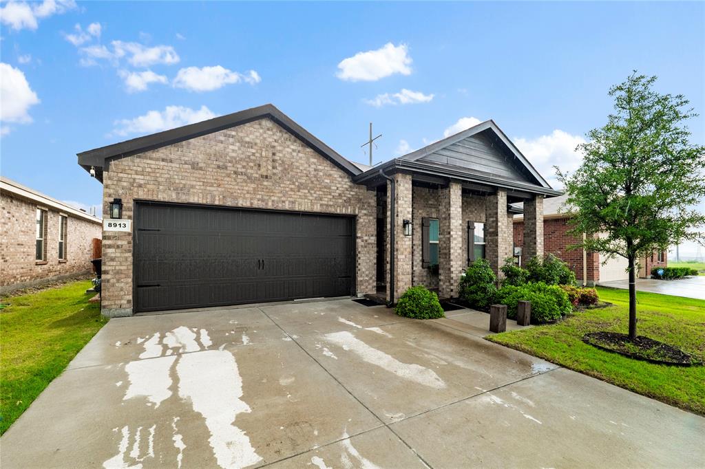 8913 Timber Gulch Circle Property Photo 1