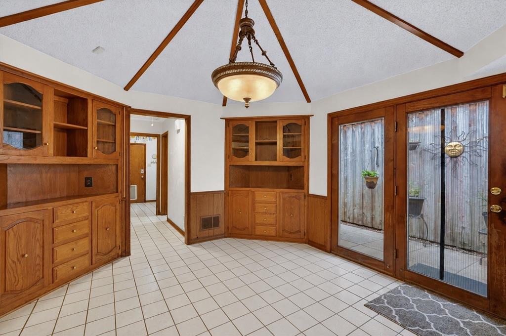 6520 Clearhaven Circle Property Photo 5