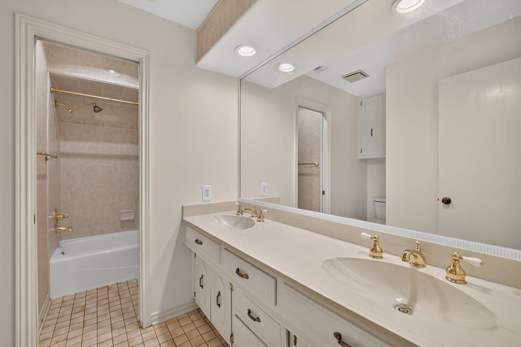 6520 Clearhaven Circle Property Photo 21
