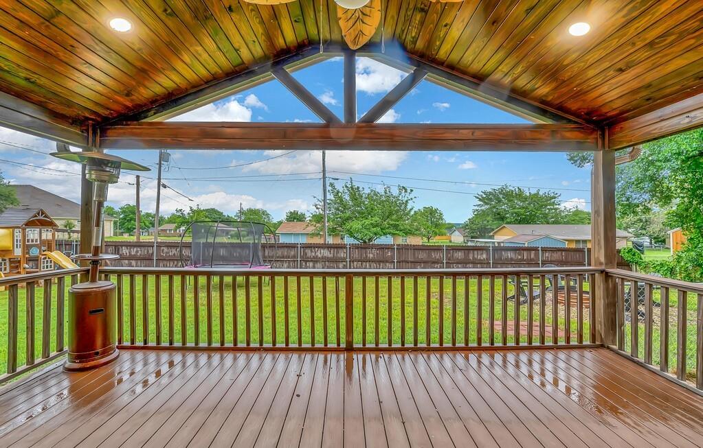 902 S Avenue L Property Photo 20