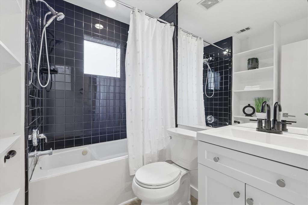 4214 Swiss Avenue A Property Photo 25