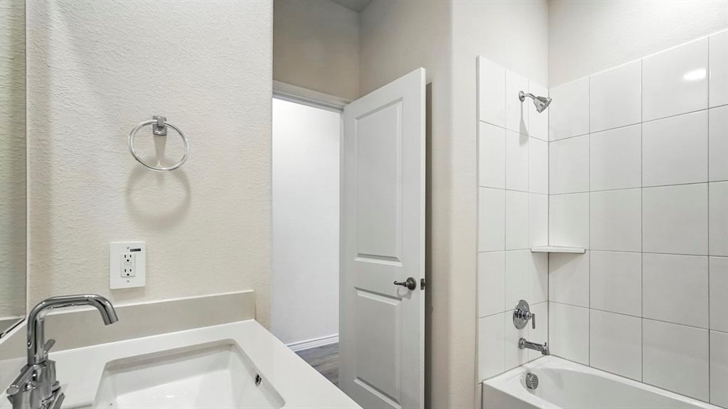 4191 Waldron Trail Property Photo 16