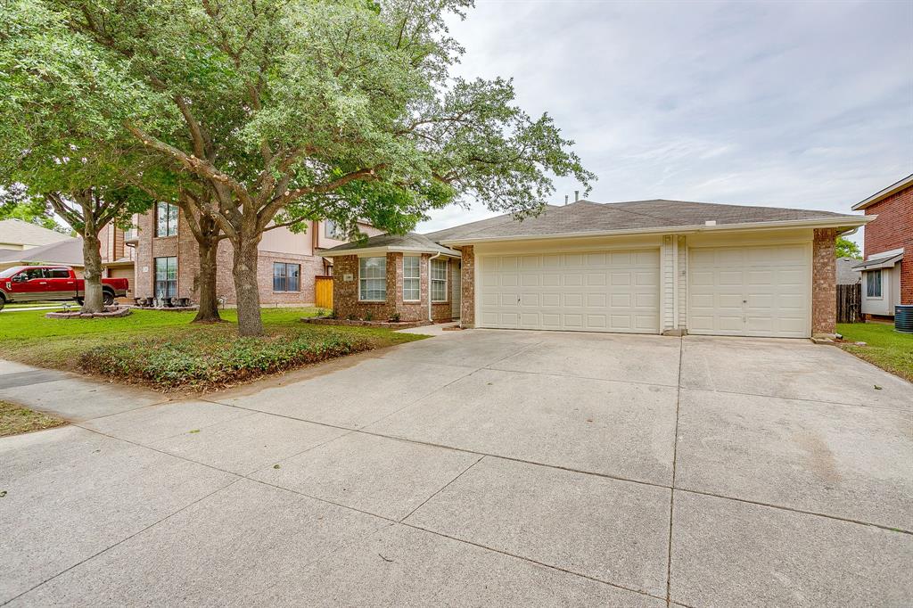 736 Cardinal Drive Property Photo 1