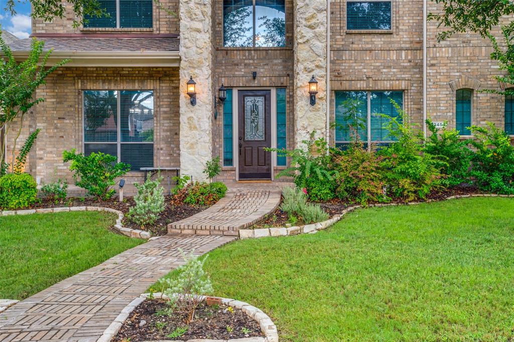 12454 Jack Pine Court Property Photo 3