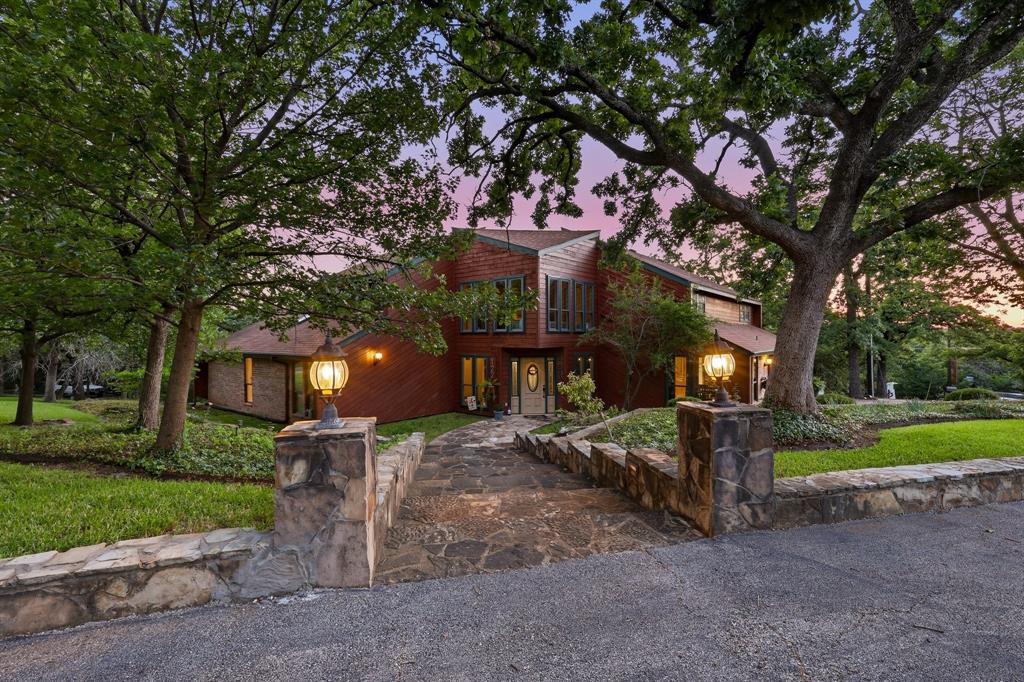 122 Brookdale Drive