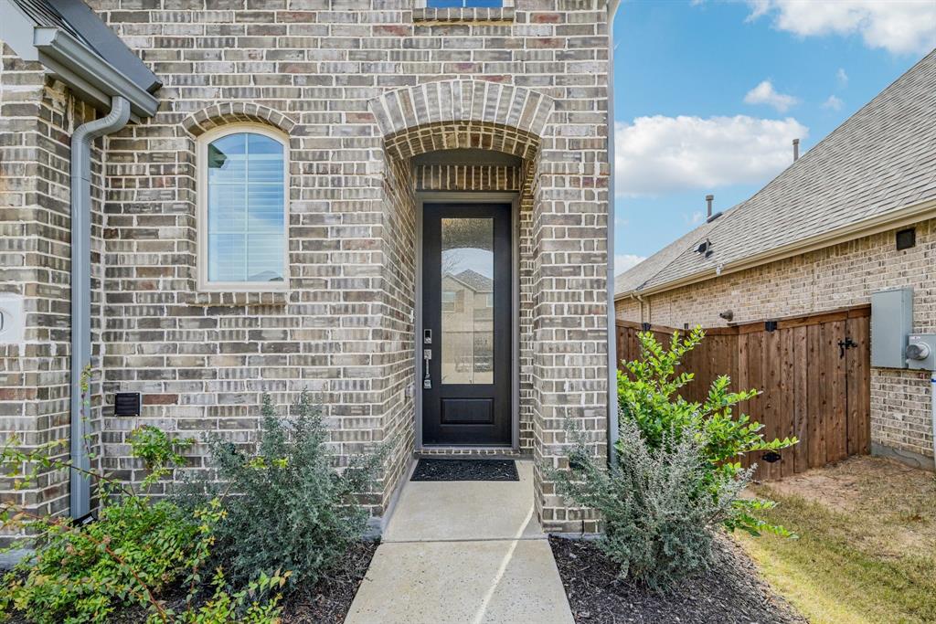1920 Dappled Grey Avenue Property Photo 2