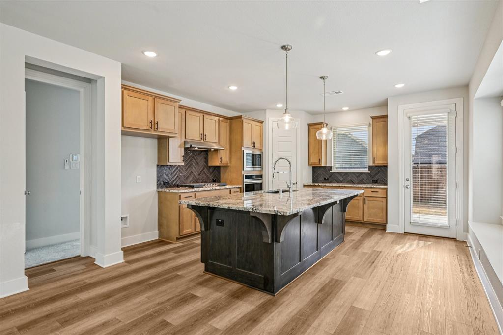 1920 Dappled Grey Avenue Property Photo 11