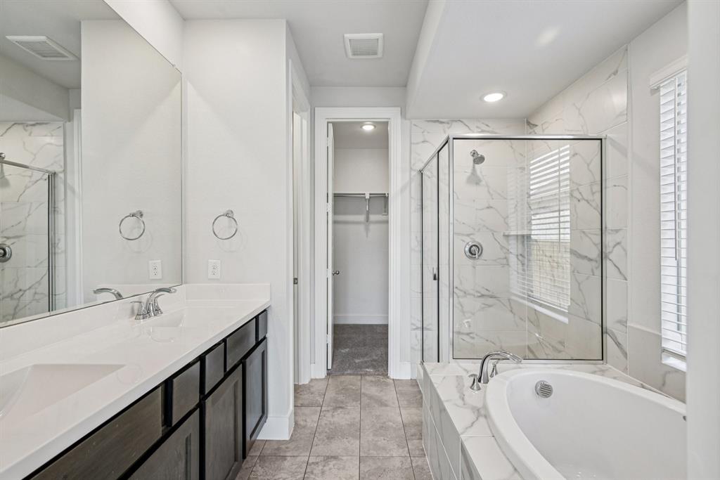 1920 Dappled Grey Avenue Property Photo 16