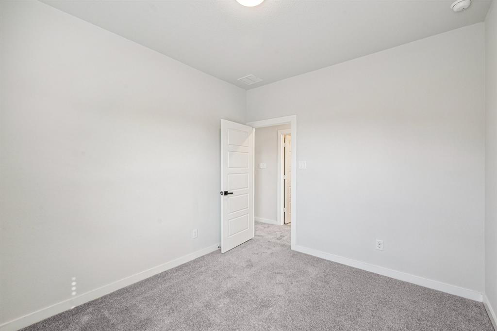 1920 Dappled Grey Avenue Property Photo 32