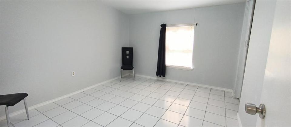 1113 Maydelle Lane Property Photo 6