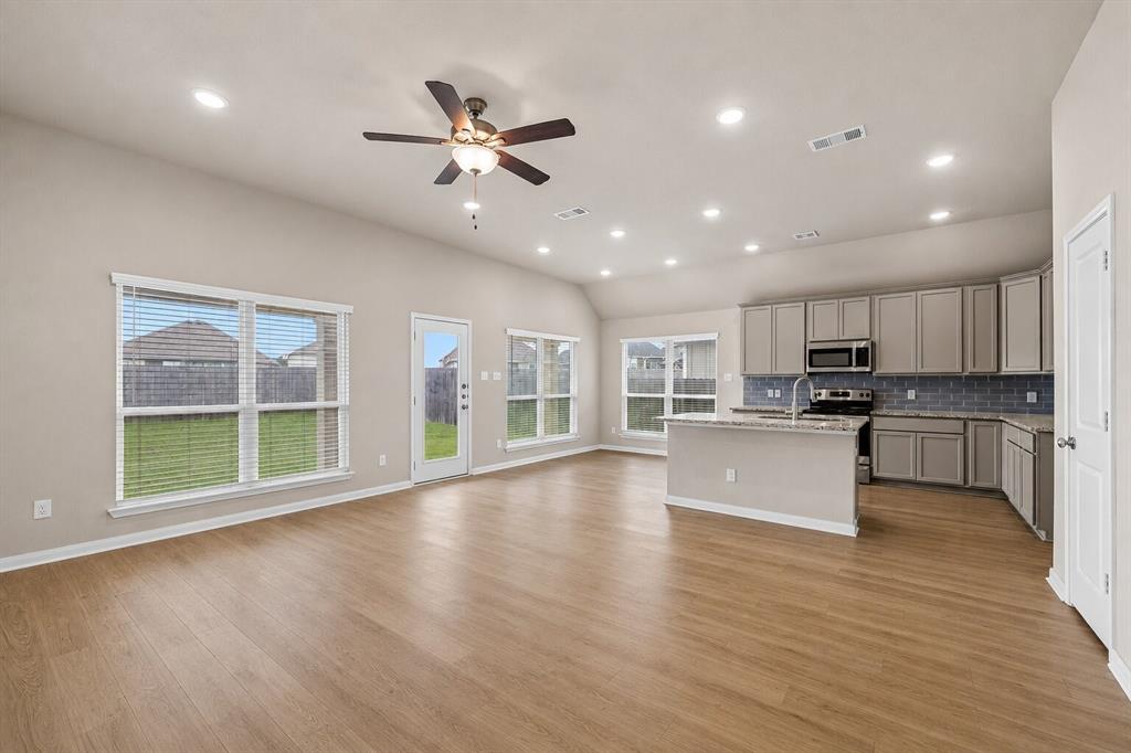 3213 Dottavio Property Photo 6