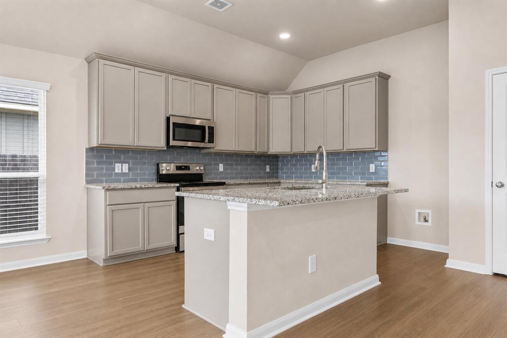 3213 Dottavio Property Photo 8