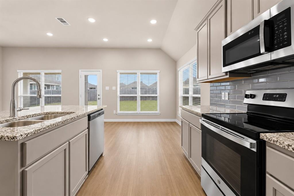 3213 Dottavio Property Photo 12