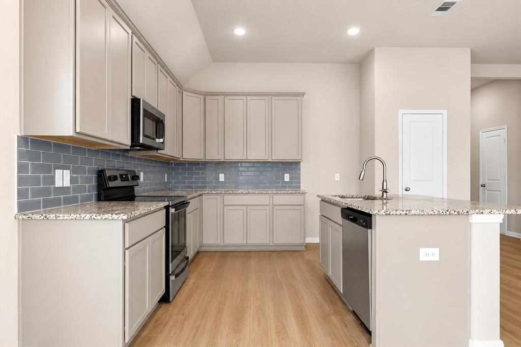 3213 Dottavio Property Photo 13