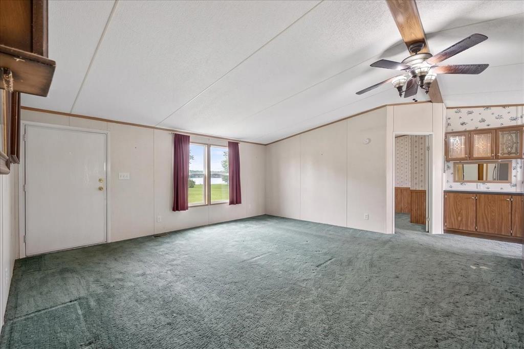 700 Kim Court Property Photo 8