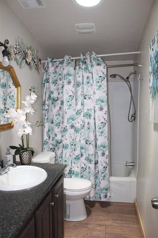 12360 Thomas Lane Property Photo 14