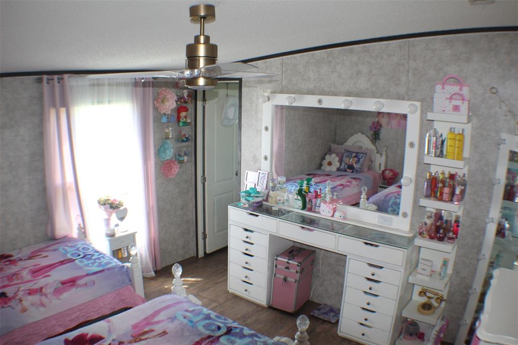 12360 Thomas Lane Property Photo 20
