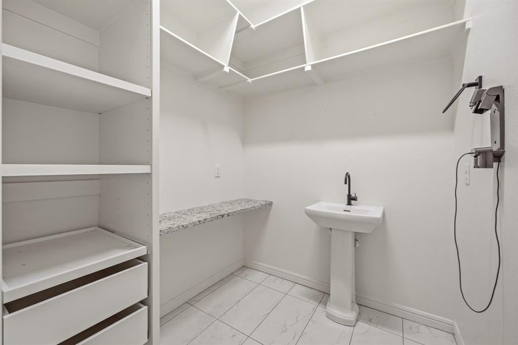 9503 Bellechase Road Property Photo 21