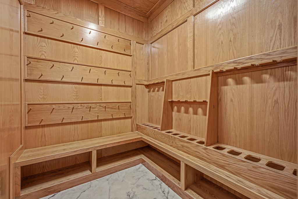 9503 Bellechase Road Property Photo 22