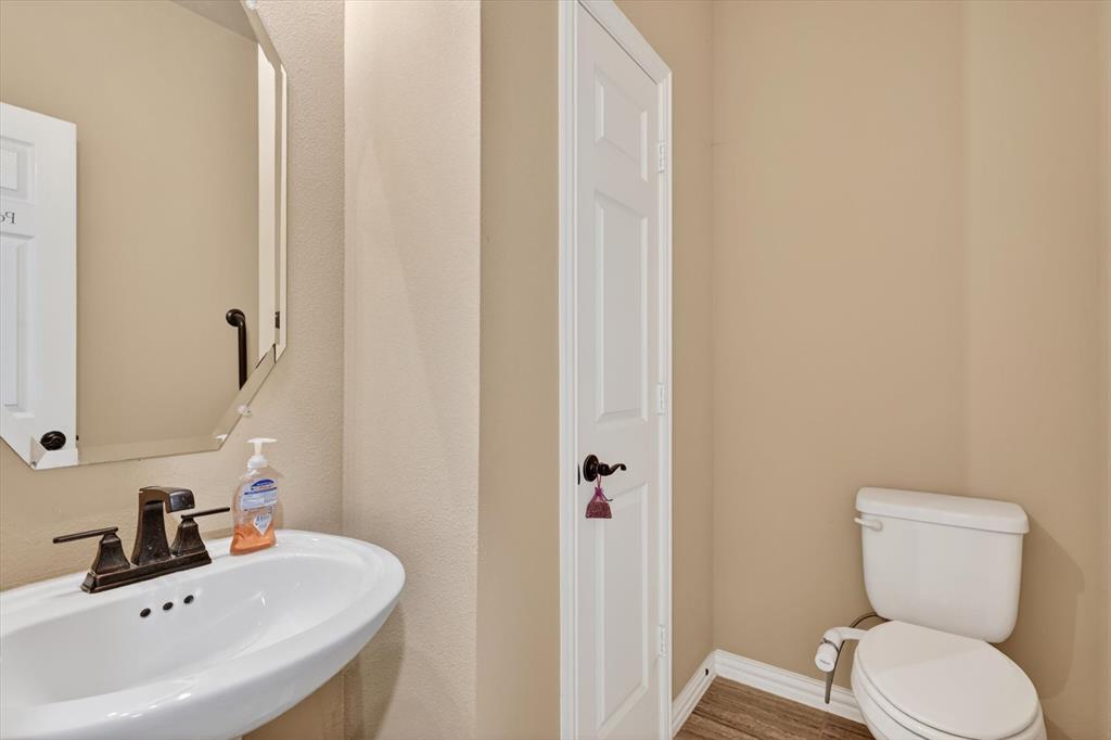4229 Rainwater Creek Way Property Photo 19