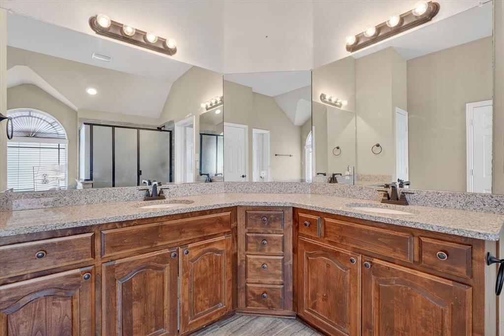 4229 Rainwater Creek Way Property Photo 34