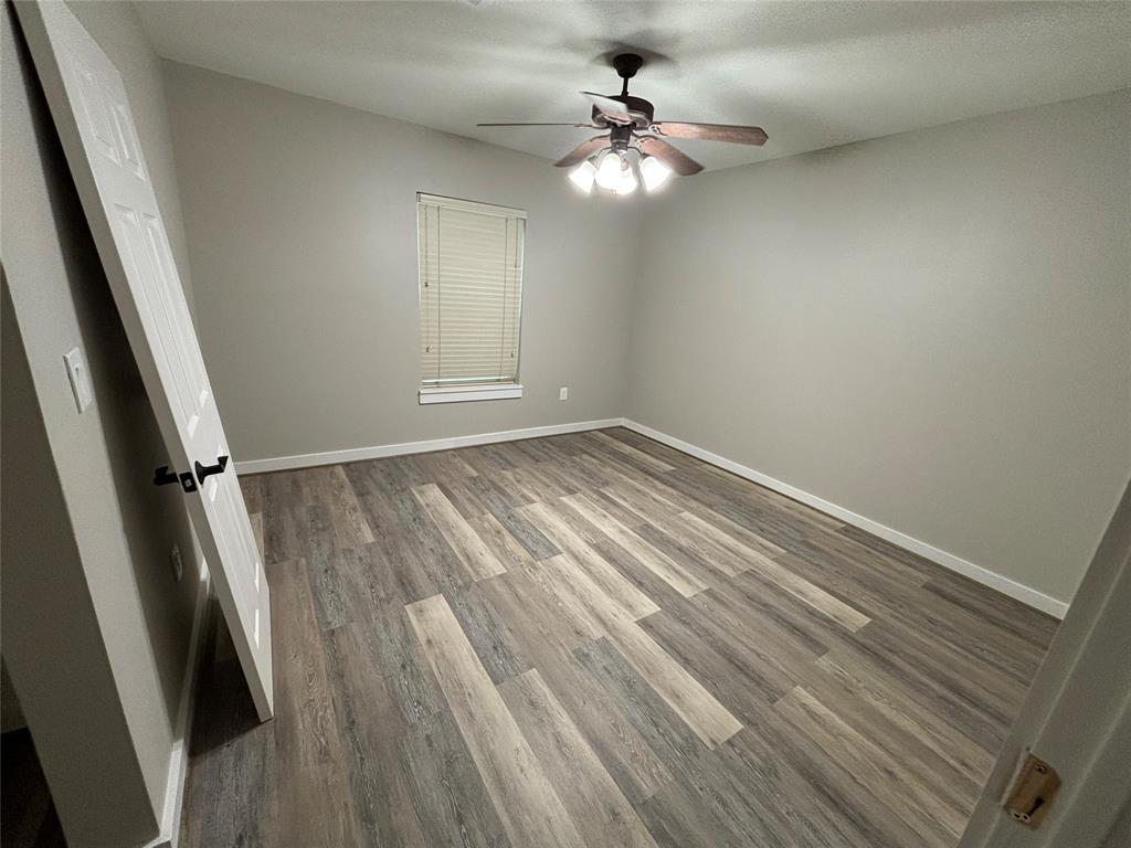 315 S Barry Street Property Photo 16