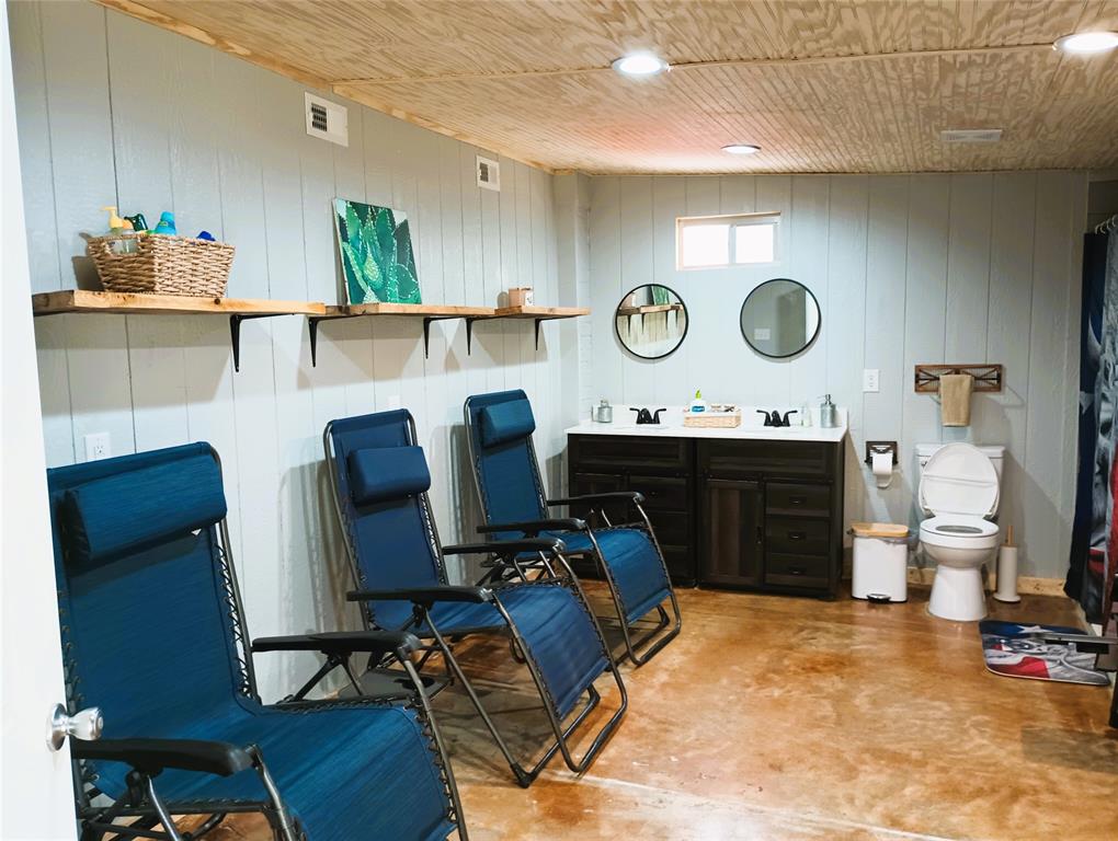 231 An County Road 2105 Property Photo 24