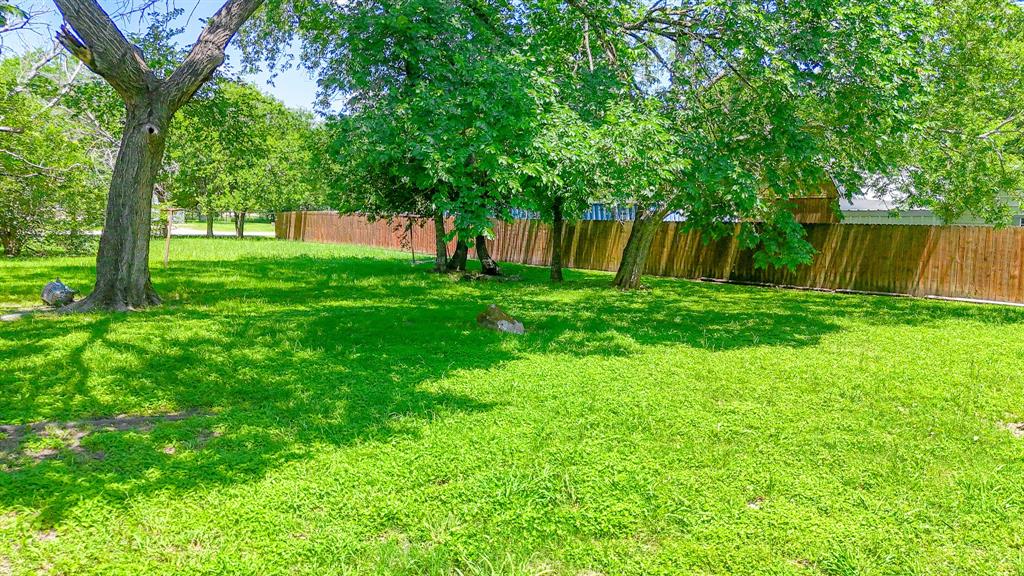 305 N 3rd Street Property Photo 15