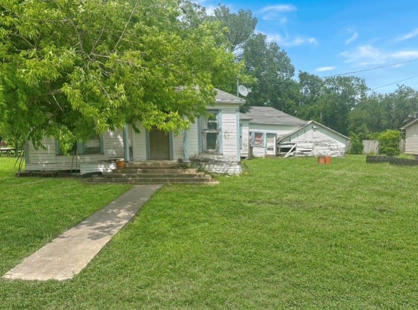 305 N 3rd Street Property Photo 17