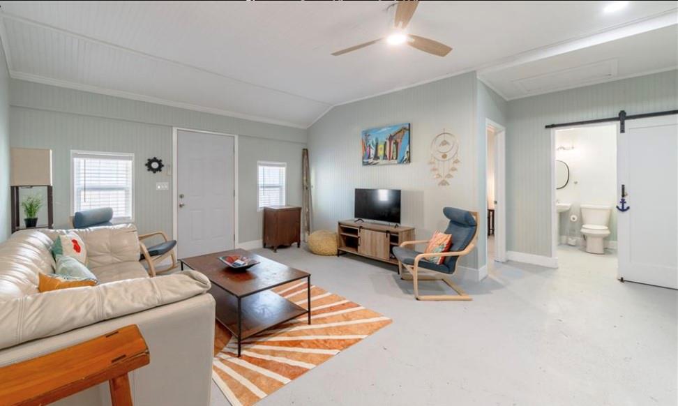 5106 Avenue O Property Photo 16