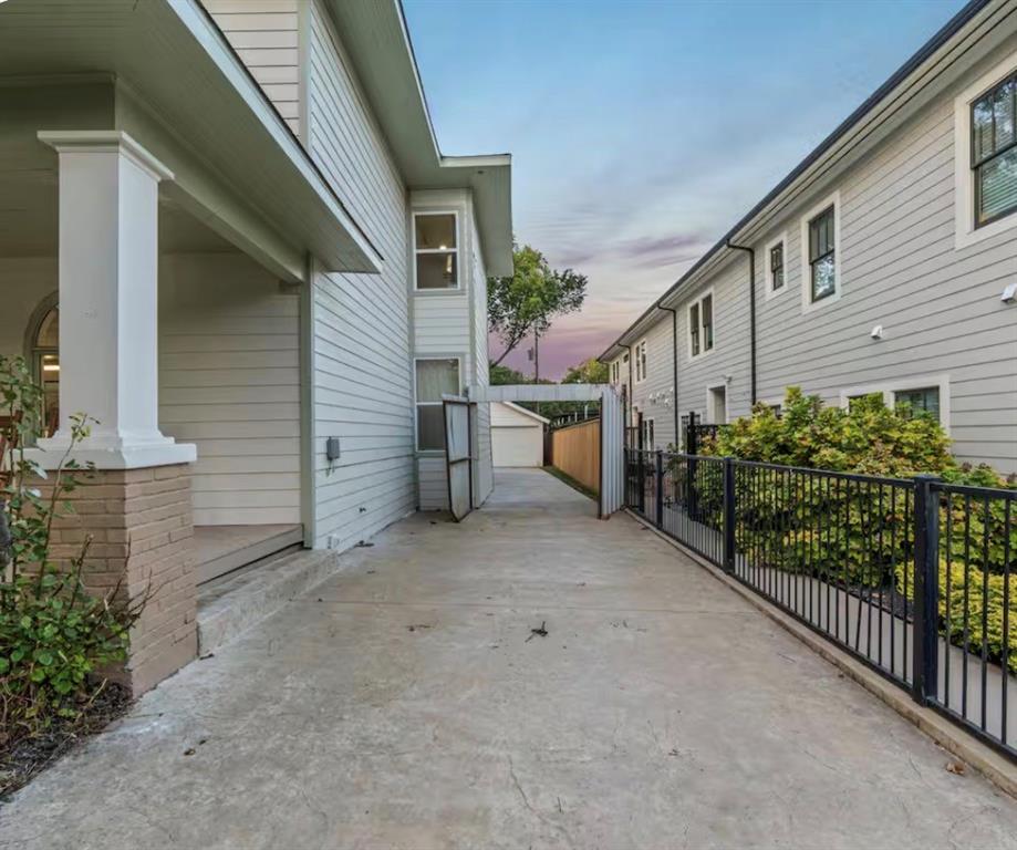 1143 Kings Highway Property Photo 18