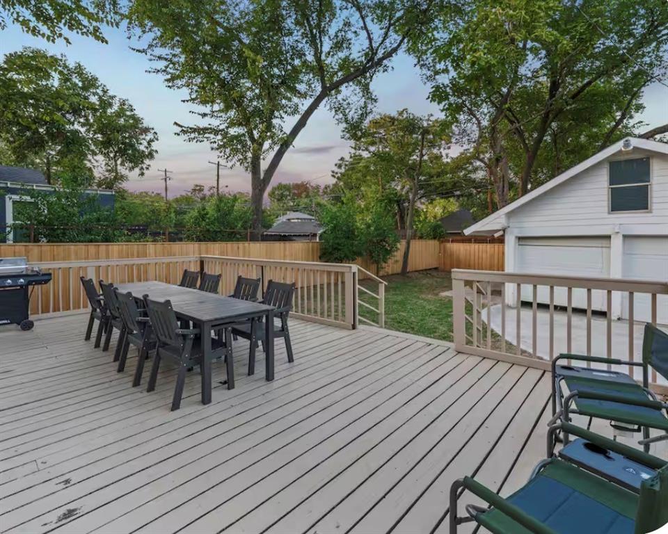 1143 Kings Highway Property Photo 19