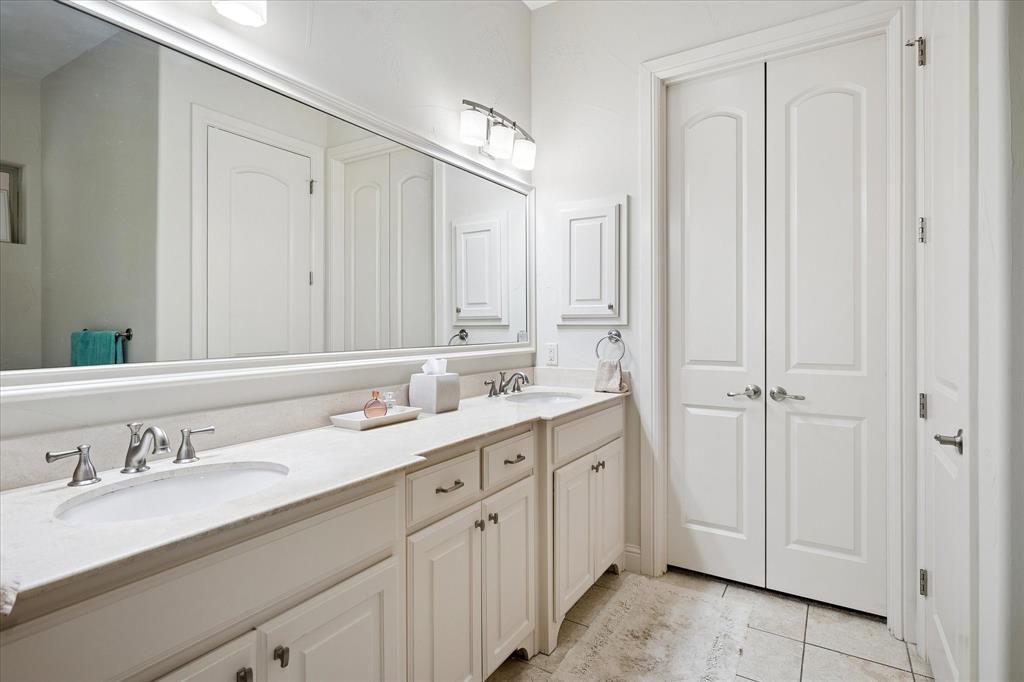 5913 Lavon Drive Property Photo 19