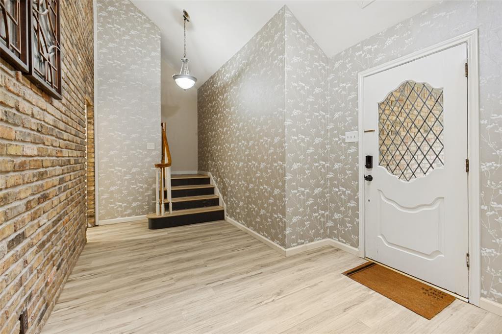 6610 Lake Shore Drive Property Photo 3