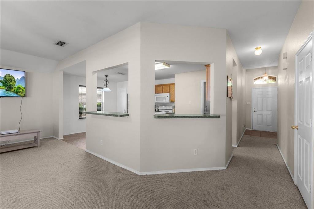7008 Denver City Drive Property Photo 11