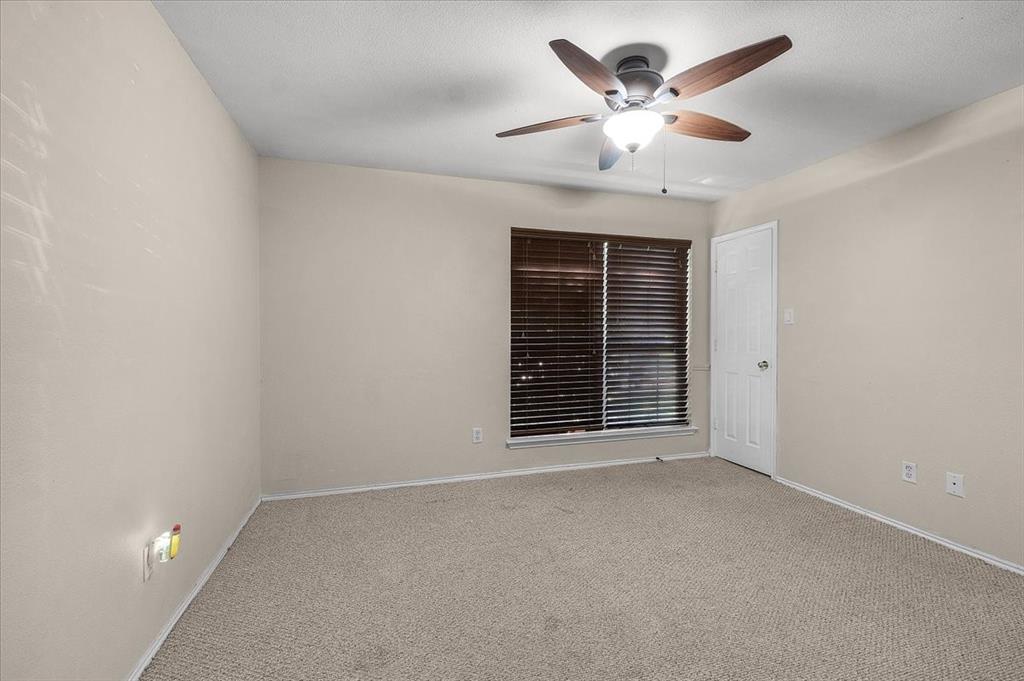 7008 Denver City Drive Property Photo 17