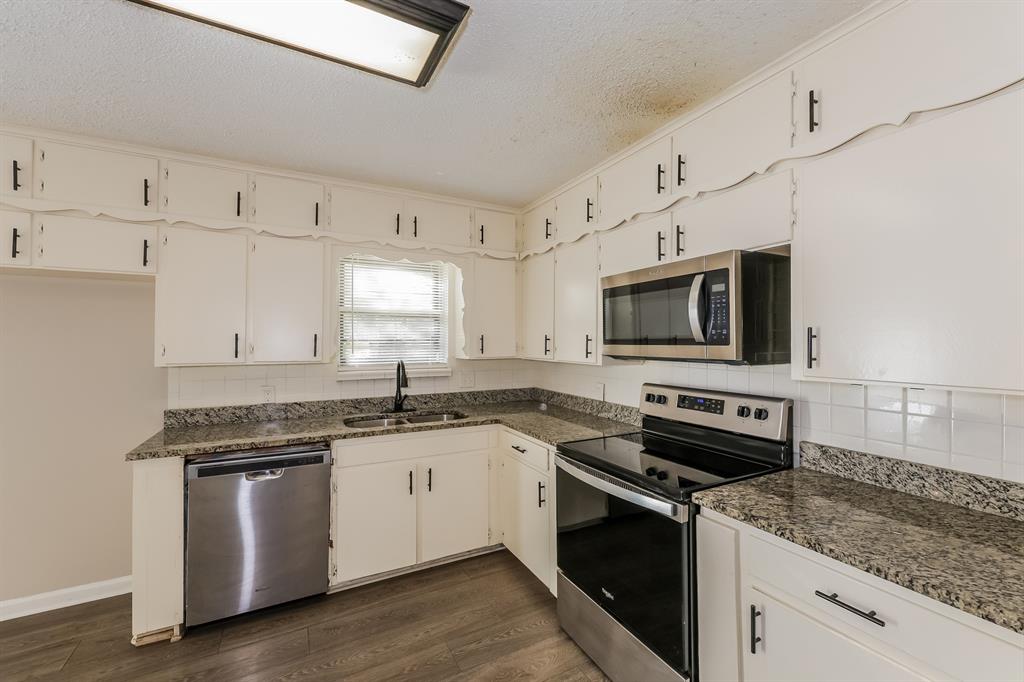 5604 Odessa Avenue Property Photo 9