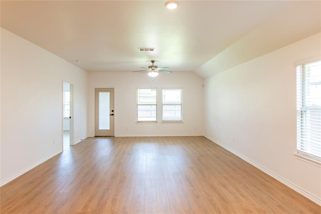 408 Rawhide Way Property Photo 3