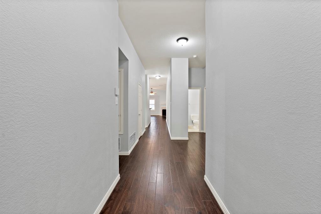 2805 Enchanted Eve Drive Property Photo 4