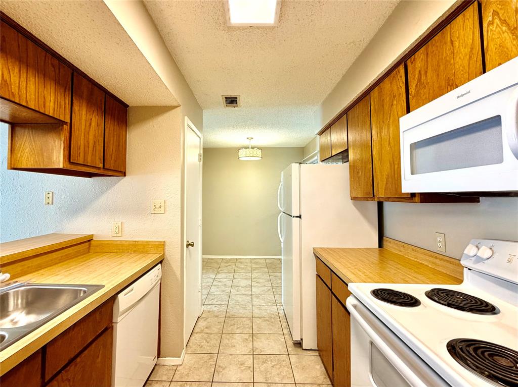 1247 Dallas Drive Property Photo 6