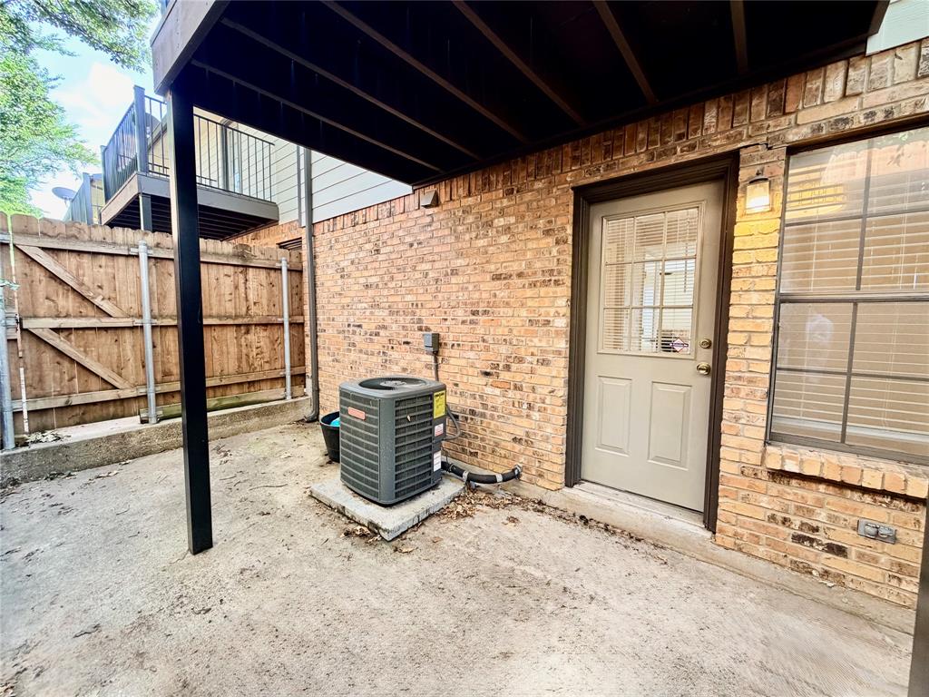 1247 Dallas Drive Property Photo 8