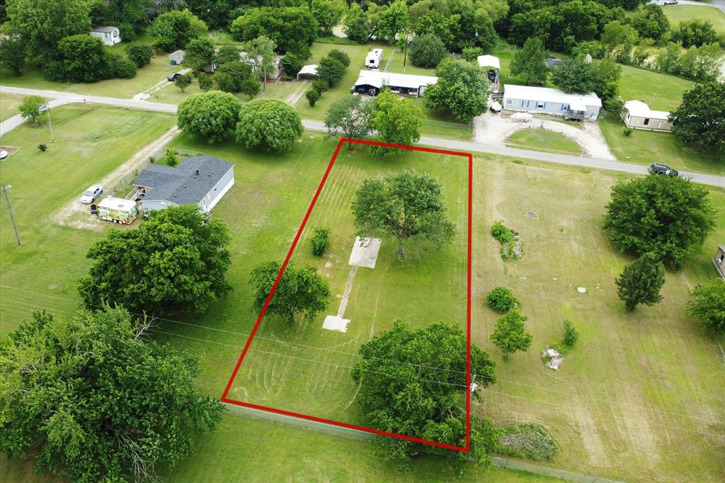507 Deer Run Property Photo 3