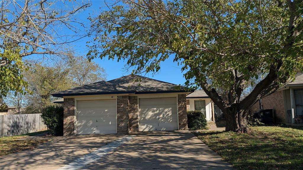 6709 Ridgecrest Court Property Photo 1
