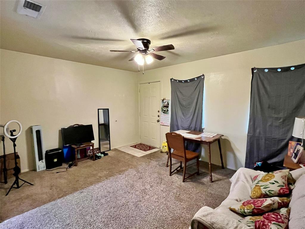 1612 Wayne Street Property Photo 4