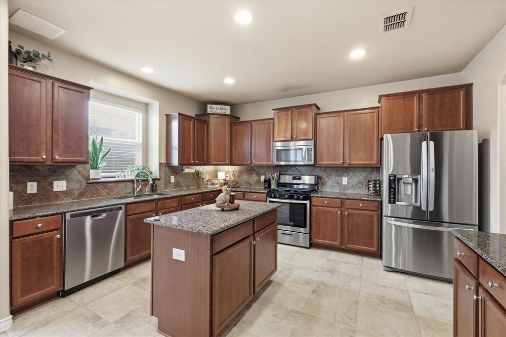 2825 Treasure Cove Drive Property Photo 1