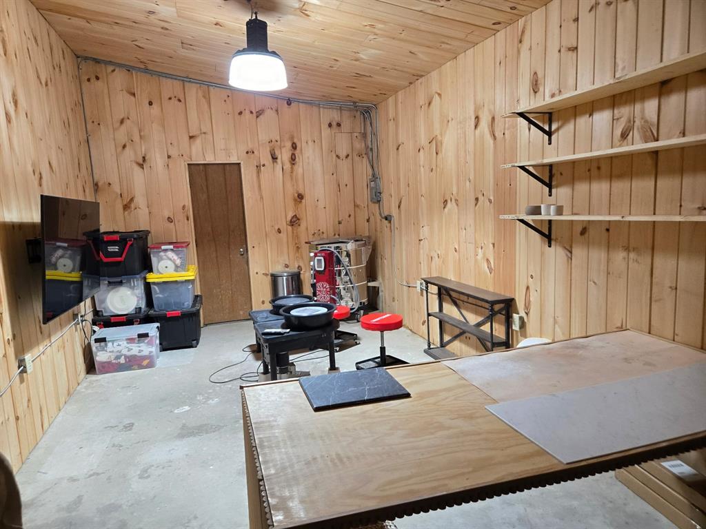 153 County Road 2139 Property Photo 40
