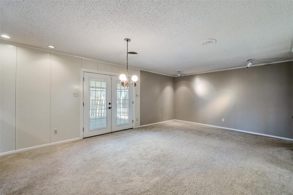 5613 Westcreek Drive Property Photo 6