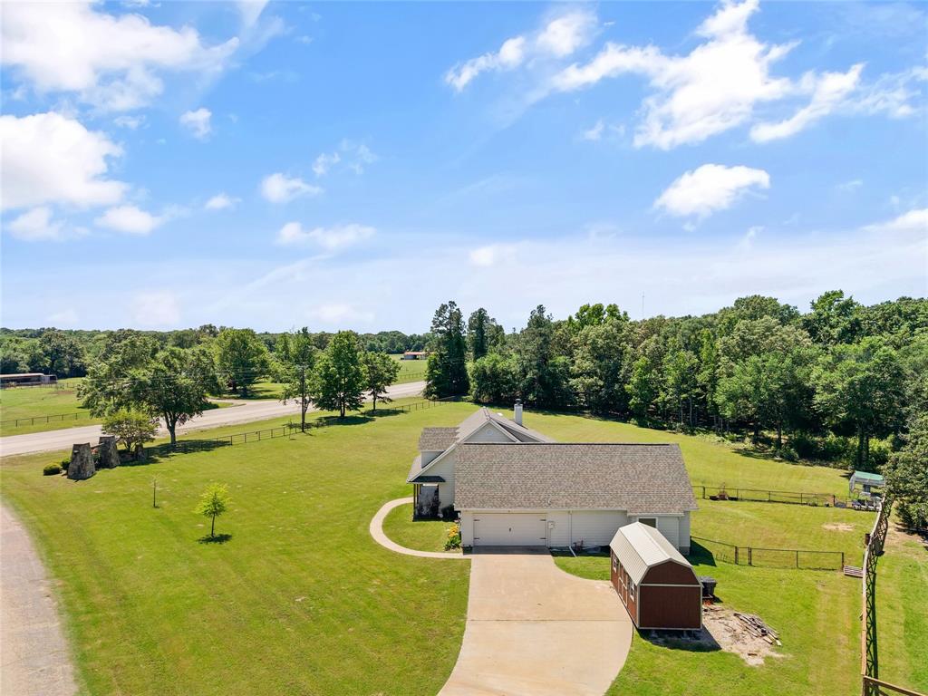 155 Rs County Road 4261 Property Photo 6